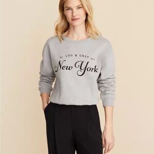 Lou & Grey Heather Gray‎ Sweatshirt